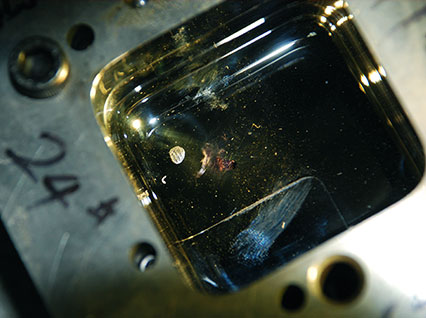 <a href='http://www.vennger.cn/product/3.htm' class='text_a'>模具激光焊機</a>修復鏡面模具效果